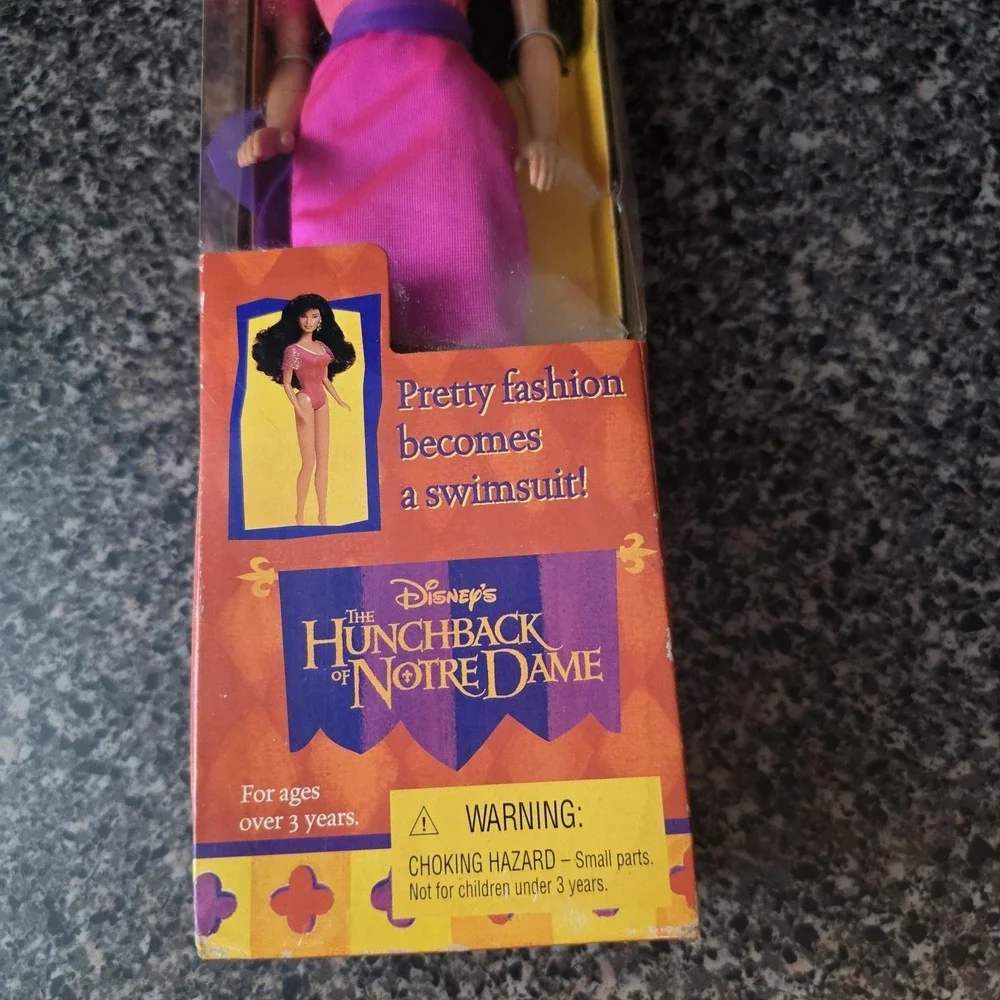 Vintage Disney Hunchback‎ of Notre Dame Esmeralda Doll 1996 Mattel NRFB In Box